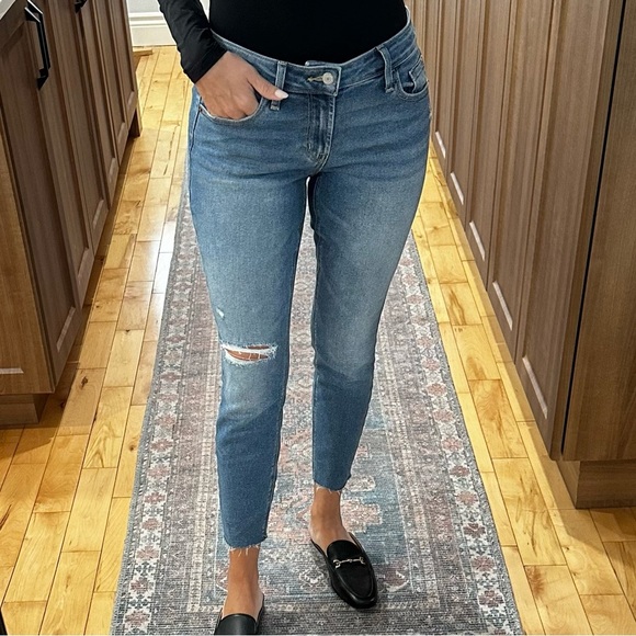 EUC: Old Navy Mid Rise Rockstar Super Skinny | 4p - Picture 3 of 8